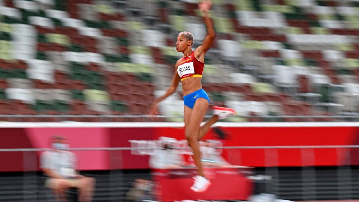 La saltadora venezolana era la favorita indiscutible en la final olímpica de salto triple que se disputó este domingo en Japón. Foto AFP
