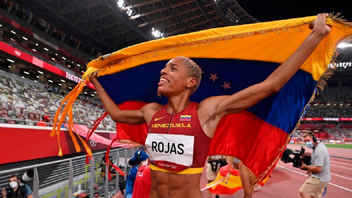 Rojas de 25 años es la primera mujer de Venezuela en ganar un oro olímpico. Foto AFP