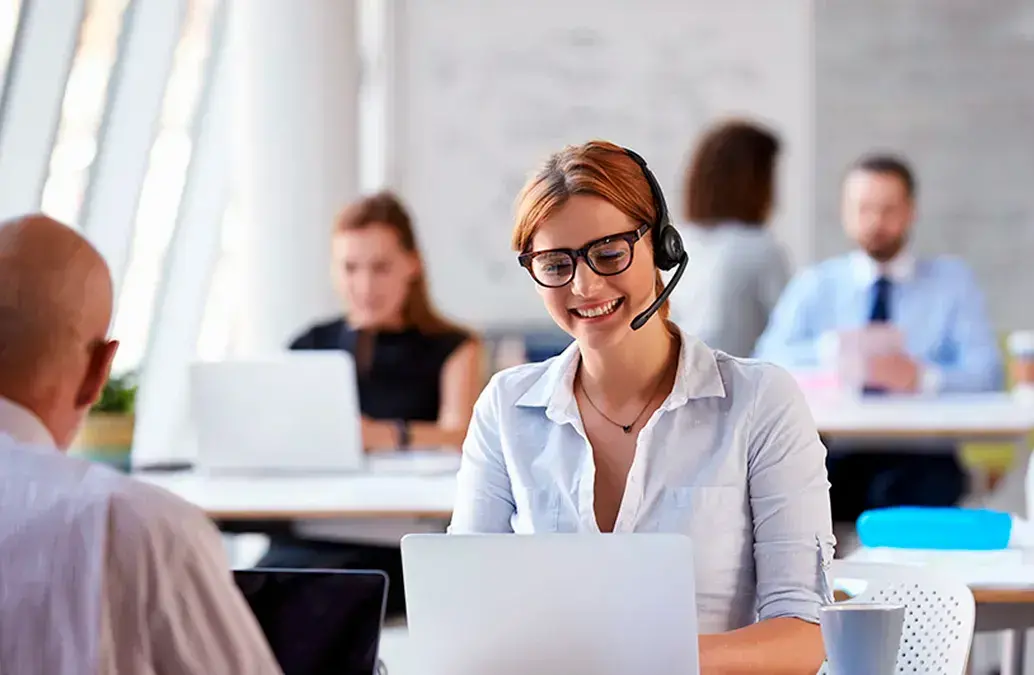 GCO tiene vacantes disponibles en varias regiones del país, especialmente en Bogotá y Medellín, para perfiles operativos y administrativos. FOTO: GETTY