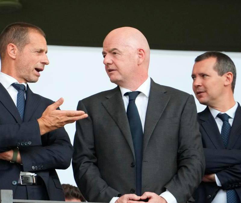 Aleksander Ceferin, presidente de la UEFA y Gianni Infantino, presidente de la FIFA. FOTO GETTY