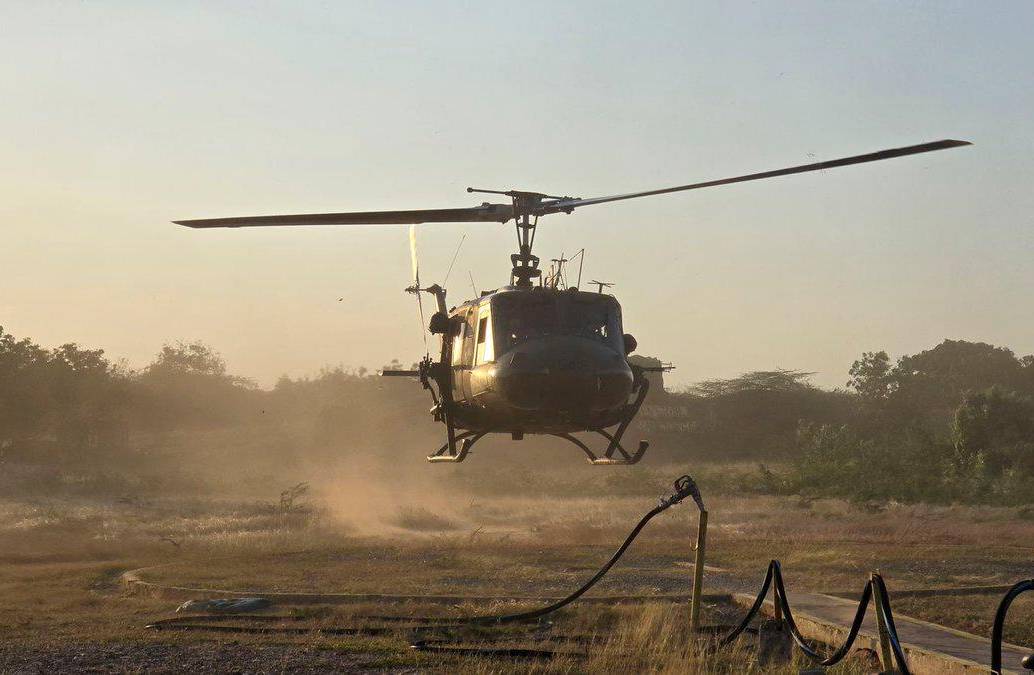 Cuando el helicóptero se aprestaba a aterrizar para la evacuación del herido, los terroristas realizaron múltiples disparos. IMAGEN ILUSTRATIVA DE FUERZAS MILITARES.