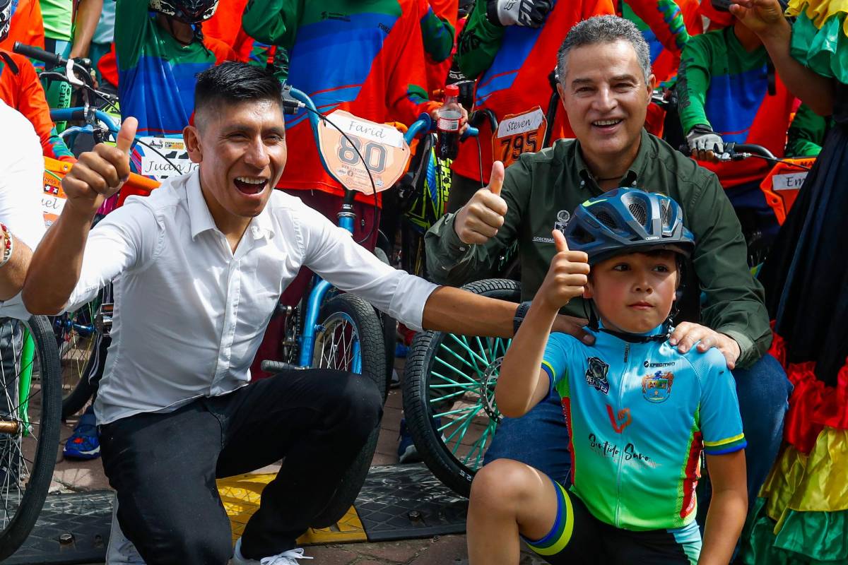El ciclista se vio bastante amocionado con el recibimiento. Foto: Manuel Saldarriaga Quintero.