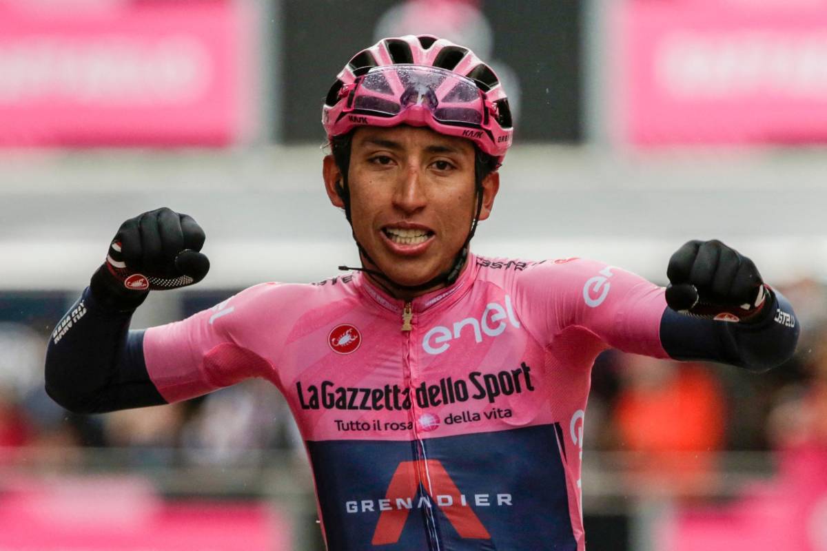  Los organizadores decidieron recortar la etapa de 212 a 153 kilómetros debido a las inclemencias meteorológicas que ponía en riesgo la integridad de los ciclistas. Foto AFP