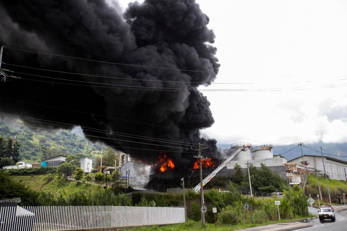 Preliminarmente deja dos muertos y un desaparecido, tal como se lo confirmó Diego Agudelo, alcalde del municipio a El Colombiano. Foto: Jaime Pérez.