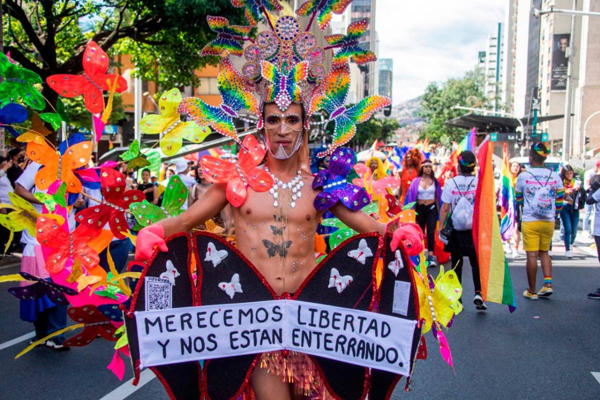 Comunidad LBGTI+ marchó por las calles de Medellín