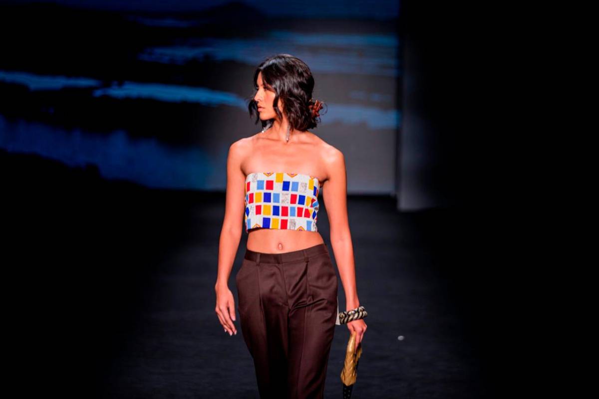 La colección llamada “Magdalena” hizo homenaje al río colombiano y con materiales reciclados fue el tema del desfile. Foto: Carlos Velásquez