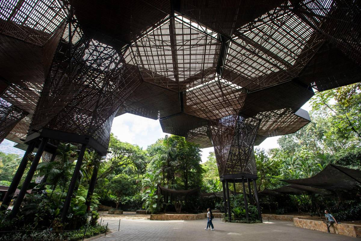 El hermoso Orquideorama que se asemeja a un panal de abejas no solo se realizan eventos también hay colecciones de plantas. Foto: Edwin Bustamante