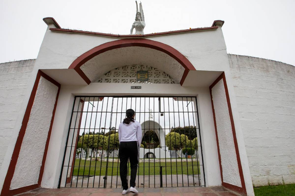 El cuerpo de Elkin fue sepultado en el cementerio de Guarne. foto: Edwin Bustamante