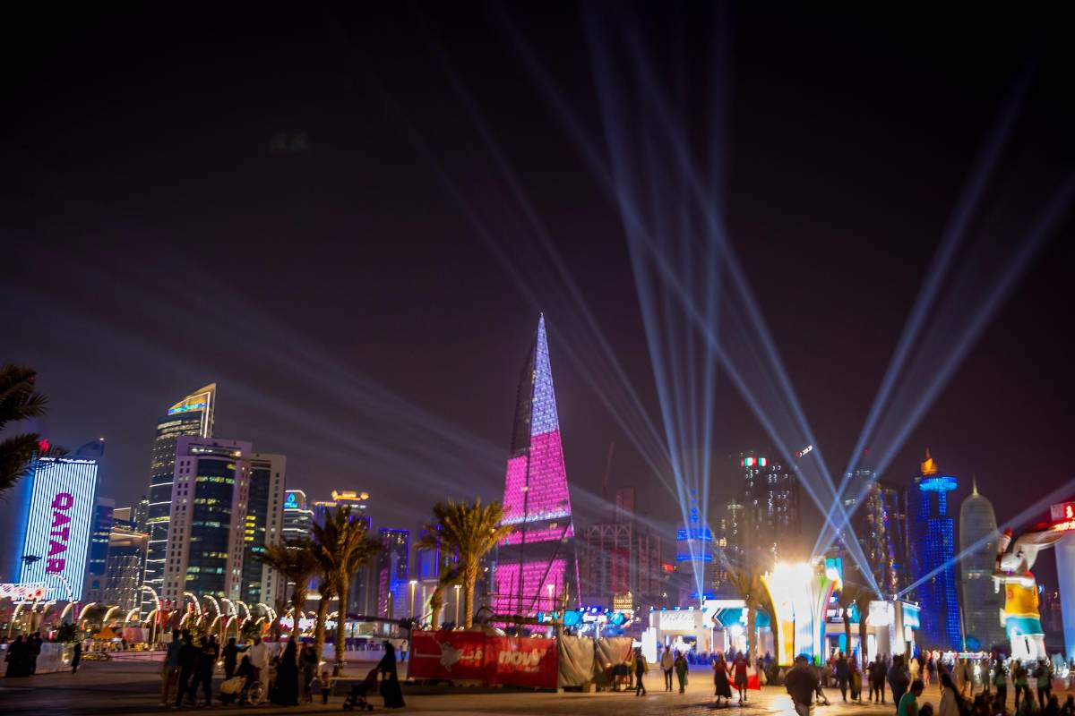 Las luces todo un espectáculo nocturno. FOTO: Juan Antonio Sánchez 