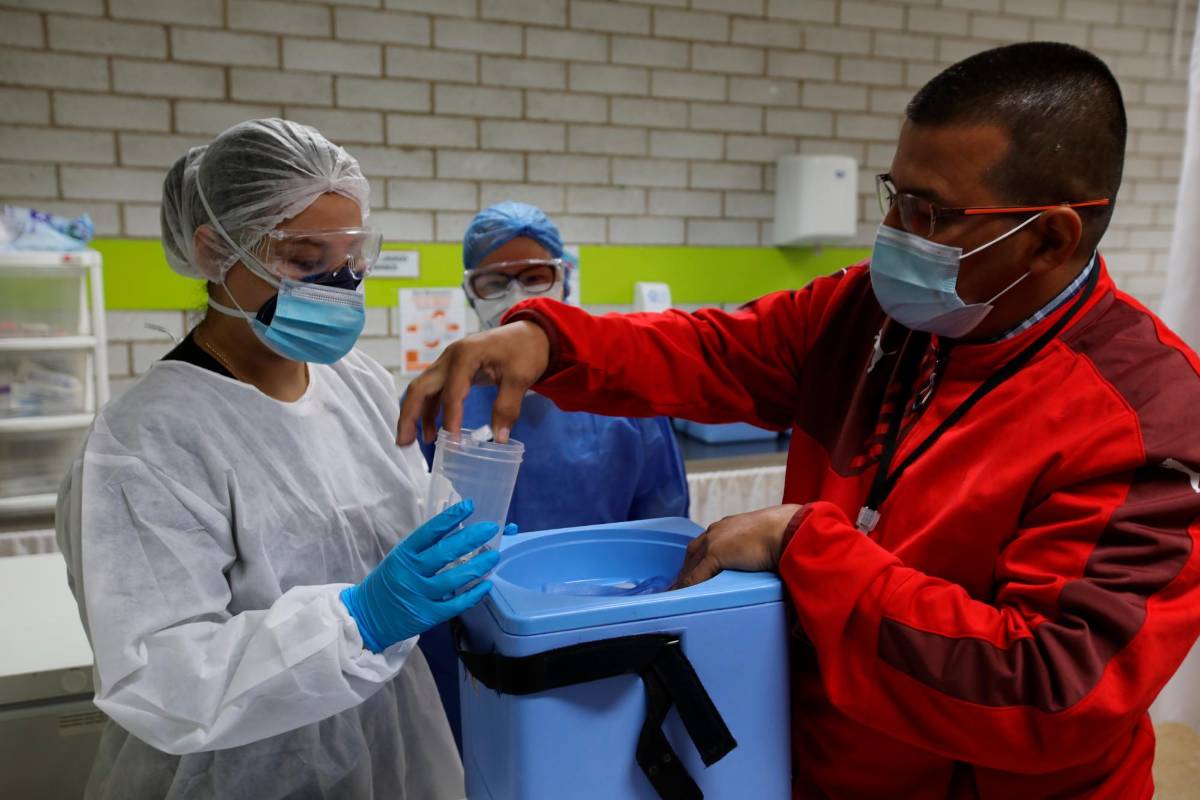 En Sabaneta se aplicaron 54 dosis, todas ellas en el Hospital Venancio Díaz. Foto: Edwin Bustamante.