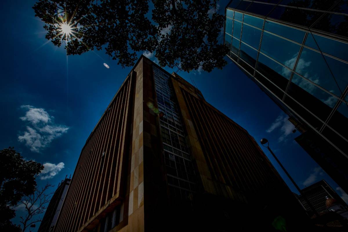 Antiguo edificio Coltejer en Junín. FOTO: Jaime Pérez