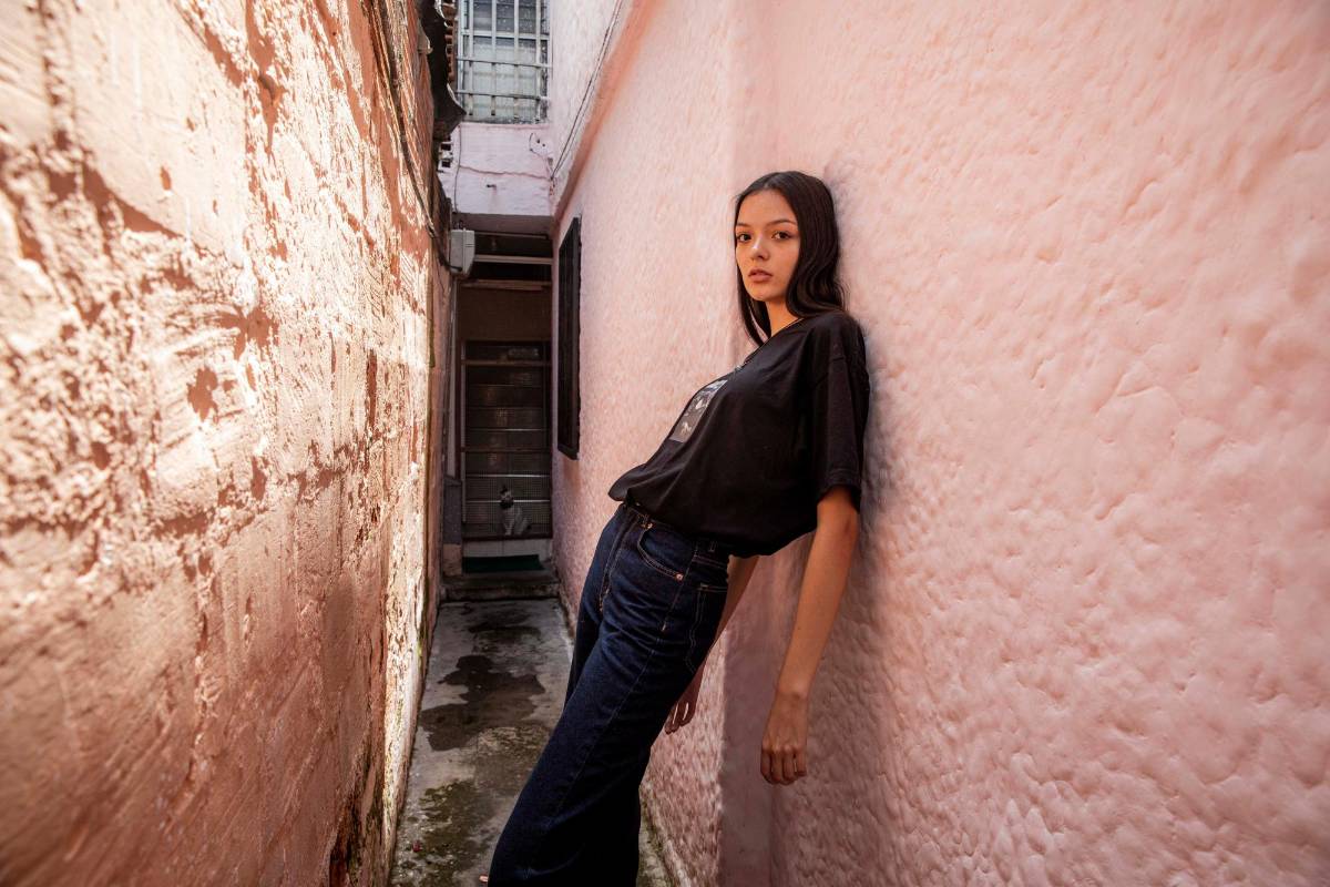 Valeria le contó a EL COLOMBIANO que ese día que desfiló fue con su mamá. “Ella me vio vestida antes de salir y las dos nos emocionamos, se nos salieron las lágrimas”. FOTO Carlos Velásquez.