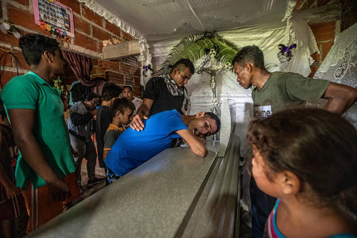  Dolor y soledad dejó en sus familiares la muerte de Julian Jaramillo de 16 años durante el paro minero en el Bajo Cauca antioqueño. Foto: Carlos Velázquez