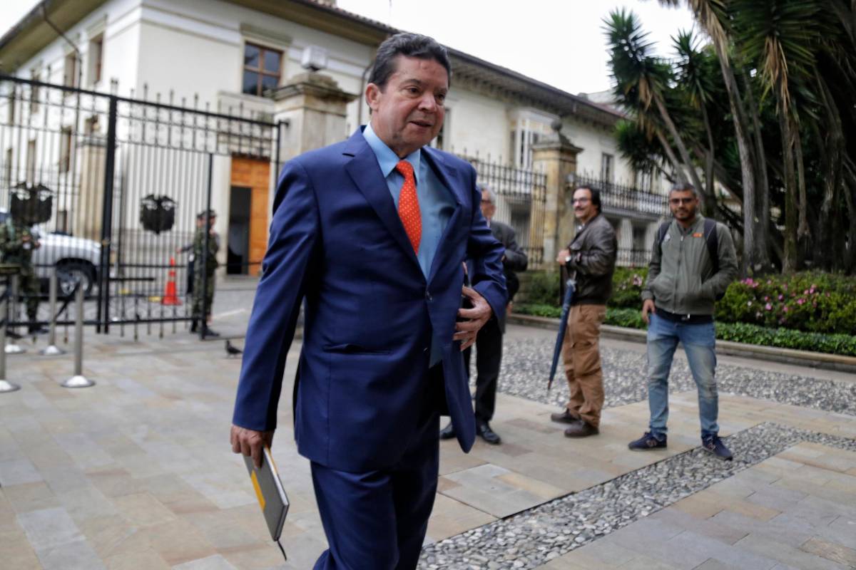 “Con inmenso dolor informamos al país y al sindicalismo en el mundo, el fallecimiento de nuestro querido Presidente Julio Roberto Gómez Esguerra, por Covid 19. Paz en su tumba, eterno amor y gratitud por su lucha de toda una vida al servicio de los trabajadores” Foto: Colprensa