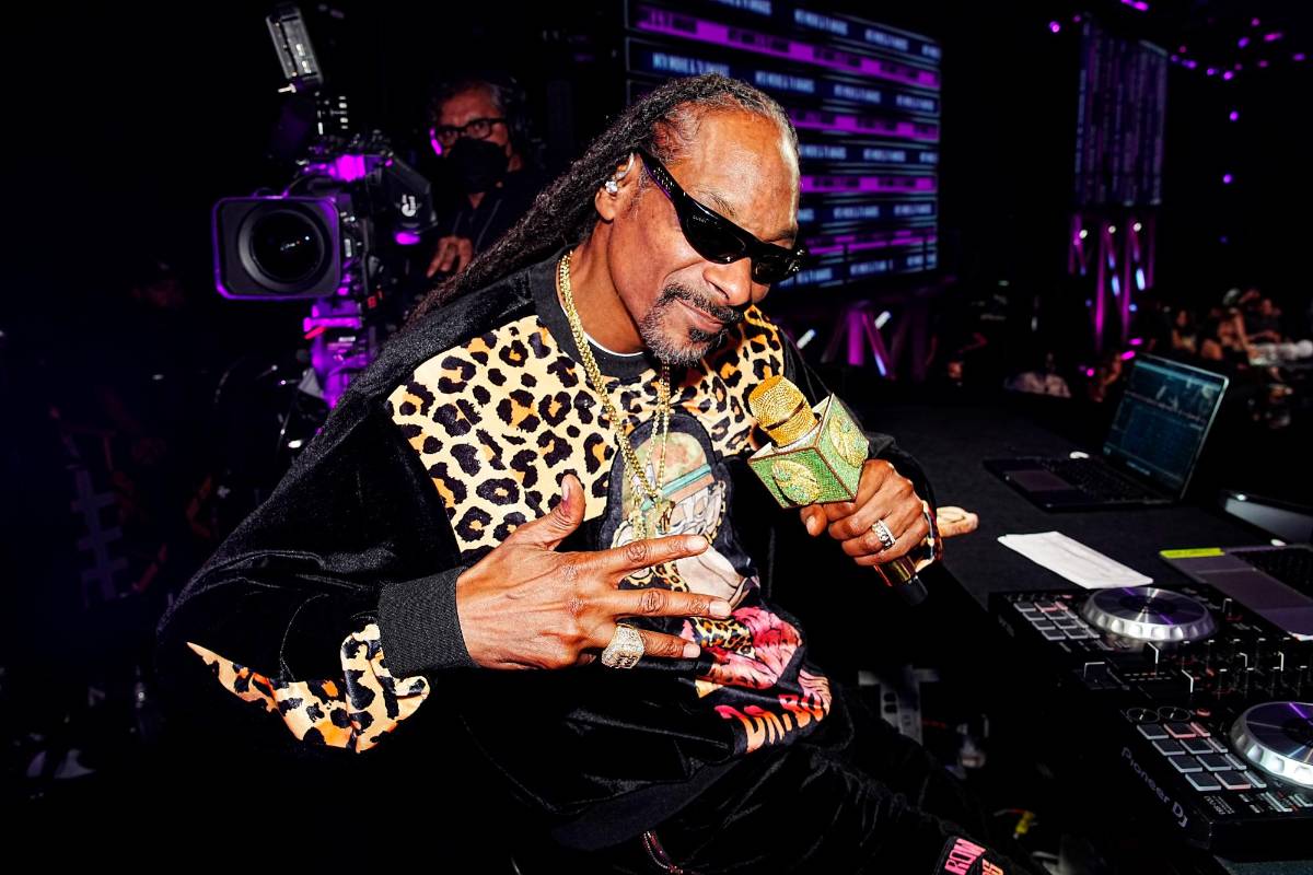 El rapero Snoop Dogg también hizo presencia durante la premiación y, fiel a su estilo, no pasó desapercibido. Foto: Getty