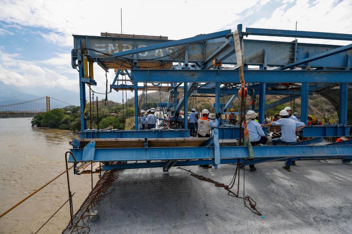 La Concesión Devimar, constructor de la vía de cuarta generación Mar 1, entre Medellín y Santa Fe de Antioquía. Foto: Manuel Saldarriaga Quintero.