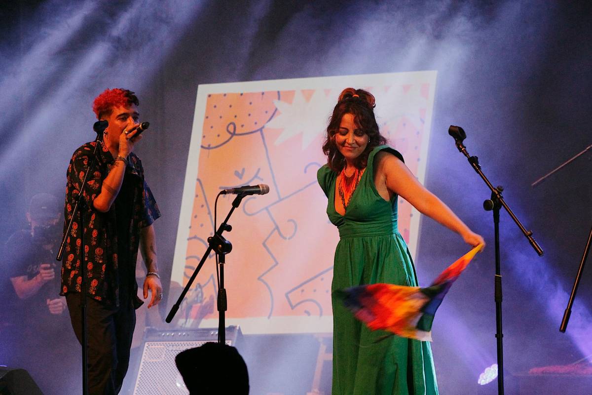  Muerdo con la actriz y cantante Constanza Camelo conocida también como Cony Camelo. Foto: Daniela R. Gómez Isaza