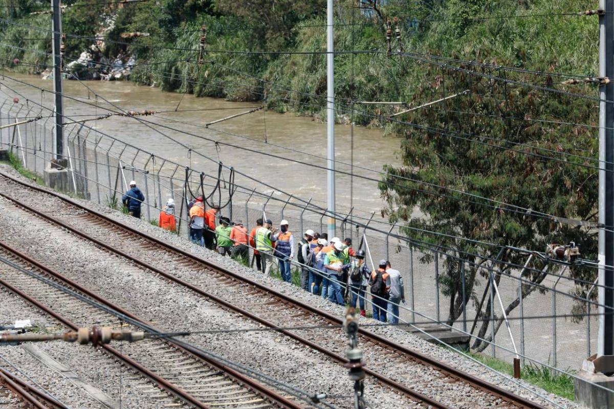 Para el tránsito entre Acevedo y Niquía hay un tren que pasa cada 30 minutos. Foto: Camilo Suárez
