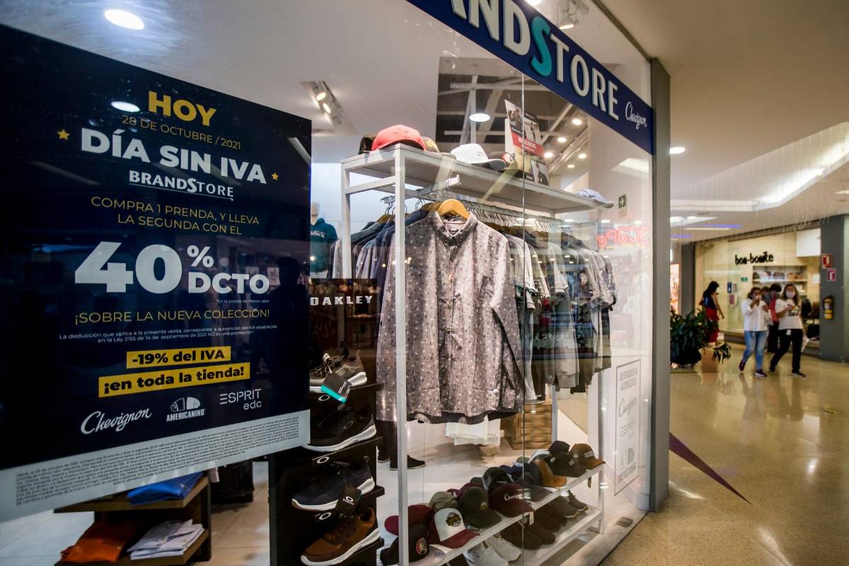 Con base en los resultados preliminares, la ministra de Comercio dijo que se esperan resultados similares durante las próximos días sin IVA. Foto: Julio César Herrera