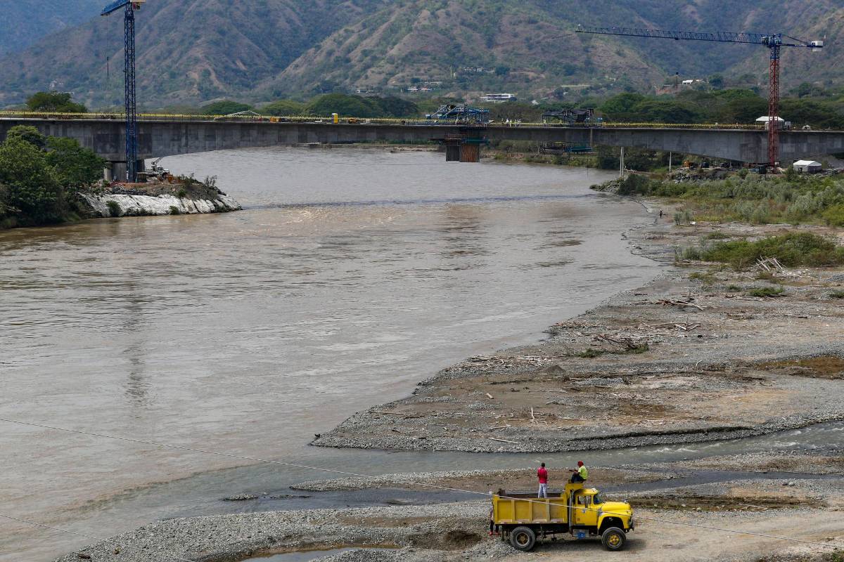 El proyecto completo incluye la doble calzada entre Medellín y Santa Fe de Antioquía, el nuevo Túnel de Occidente de 4,6 km y la operación y el mantenimiento del corredor vial, de 181 km. Foto: Manuel Saldarriaga Quintero.