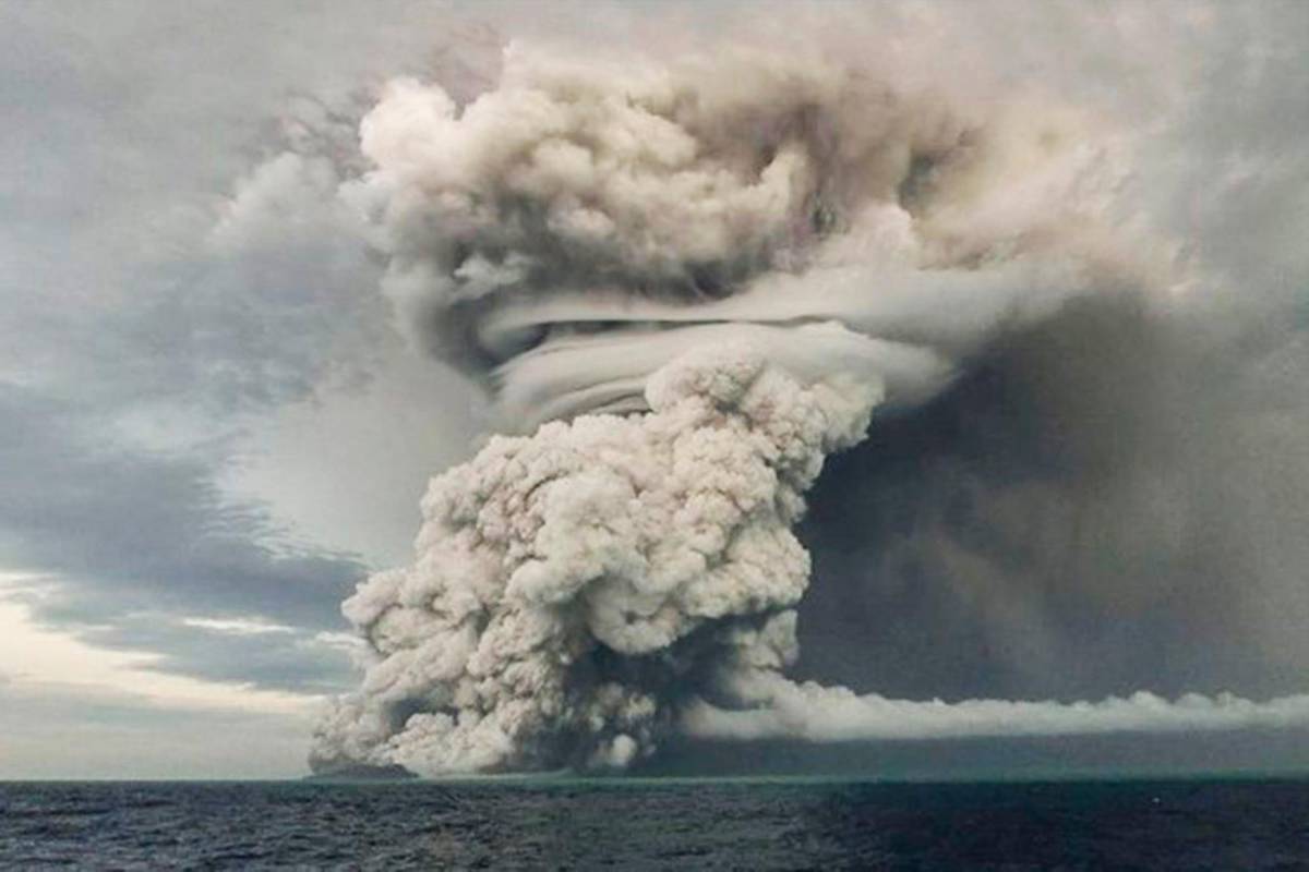 La gigantesca erupción generó tsunami en las costas de Tonga y puso en alerta a Japón; Chile y EE.UU. Foto: Servicio geológico de Tonga