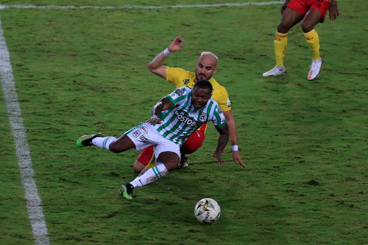 Fueron tres años en los que Nacional no pudo levantar un título, un periodo de tiempo muy extenso para todos los hinchas del conjunto verde. Foto: Jaime Pérez Munevar.