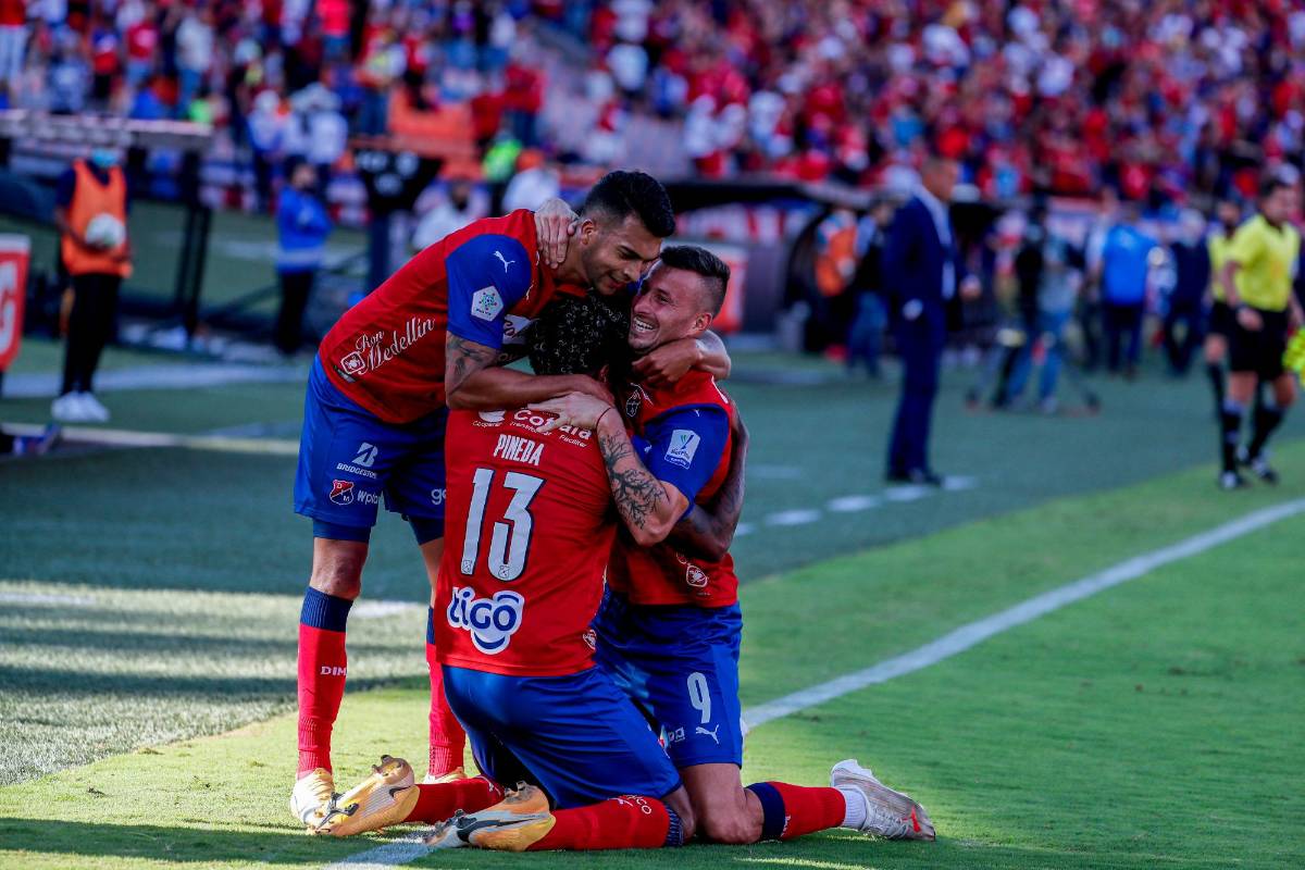 Los goles se dieron en jugadas muy similares, los anotó Luciano Pons, a pase de Felipe Pardo. Foto: Juan Antonio Sánchez Ocampo