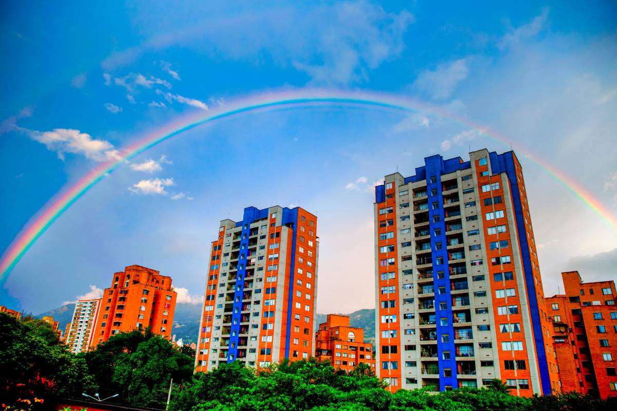 Esta “ilusión óptica” se forma cuando la luz del sol atraviesa pequeñas partículas de agua que hay en el ambiente. Foto: Juan Antonio Sánchez 