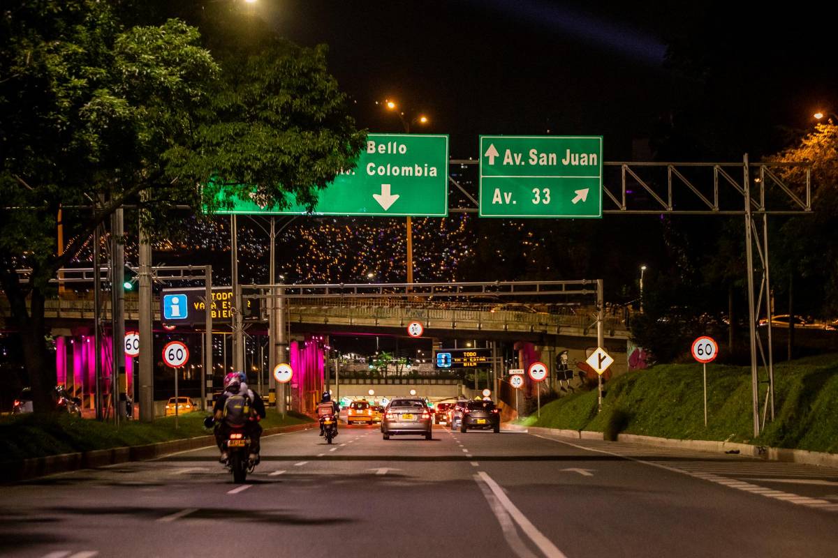 Deprimido autopista a la altura de Parques del Río. Foto: Carlos Velásquez
