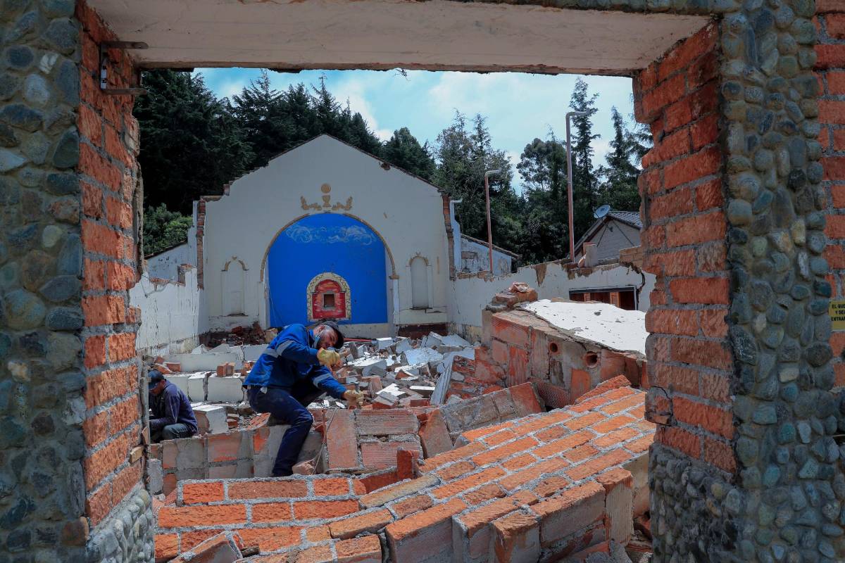 La evacuación de este templo se efectuó el 24 de marzo de 2018 por una orden del Dagrd. FOTO JUAN ANTONIO SÁNCHEZ OCAMPO