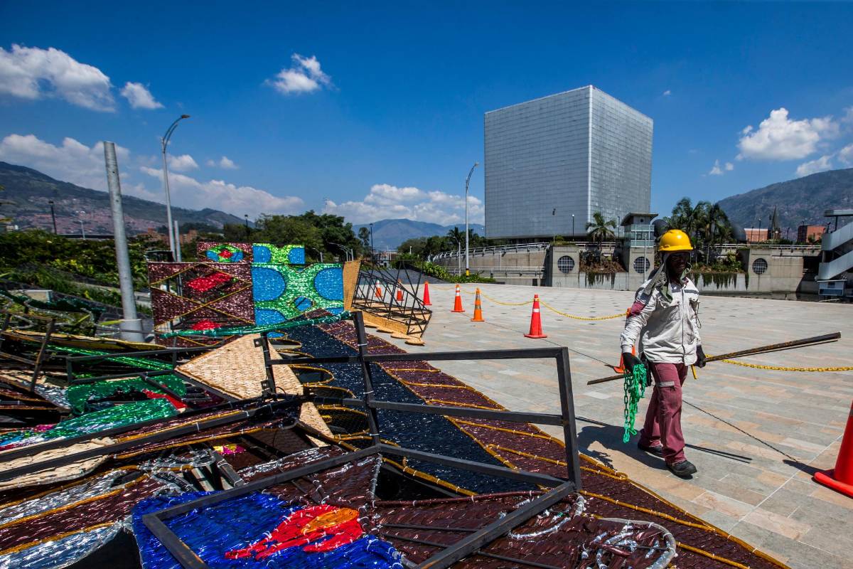 Las labores de retiro de las estructuras durarán entre 30 y 45 días. Foto: Julio César Herrera