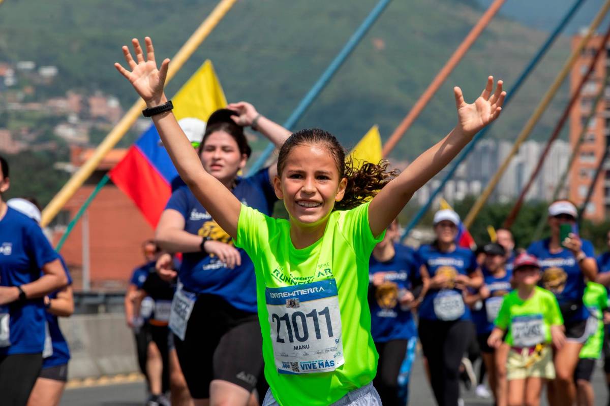 El evento acoge a corredores que están iniciando, familias y niños haciendo sus primeros 5K. Foto: Camilo Suárez Echeverry