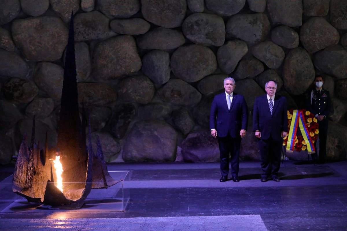 En su visita a Israel el mandatario recorrió dos lugares emblemáticos de la historia como es el Museo Yad Vashem y el Monte Herzl. Foto EFE