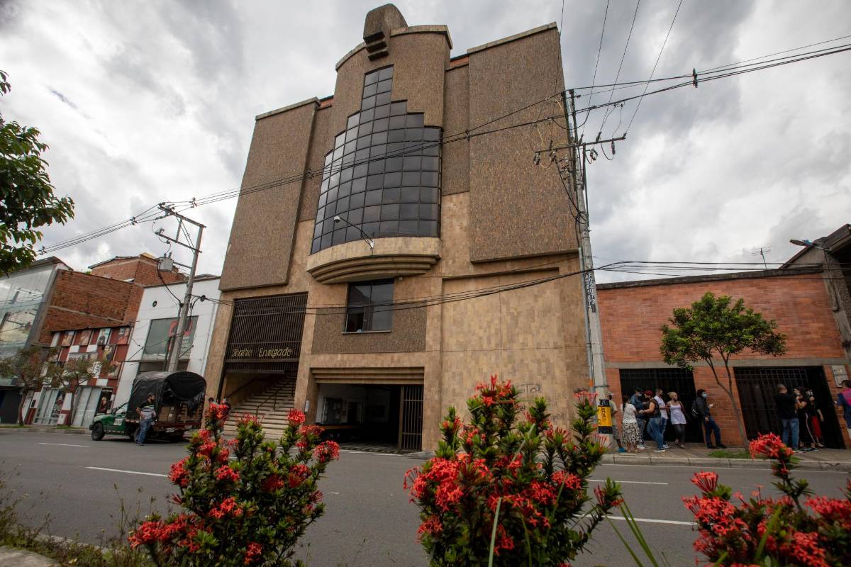 Teatro ubicado en la carrera 43A con calle 38 sur en Envigado. Foto: Edwin Bustamante