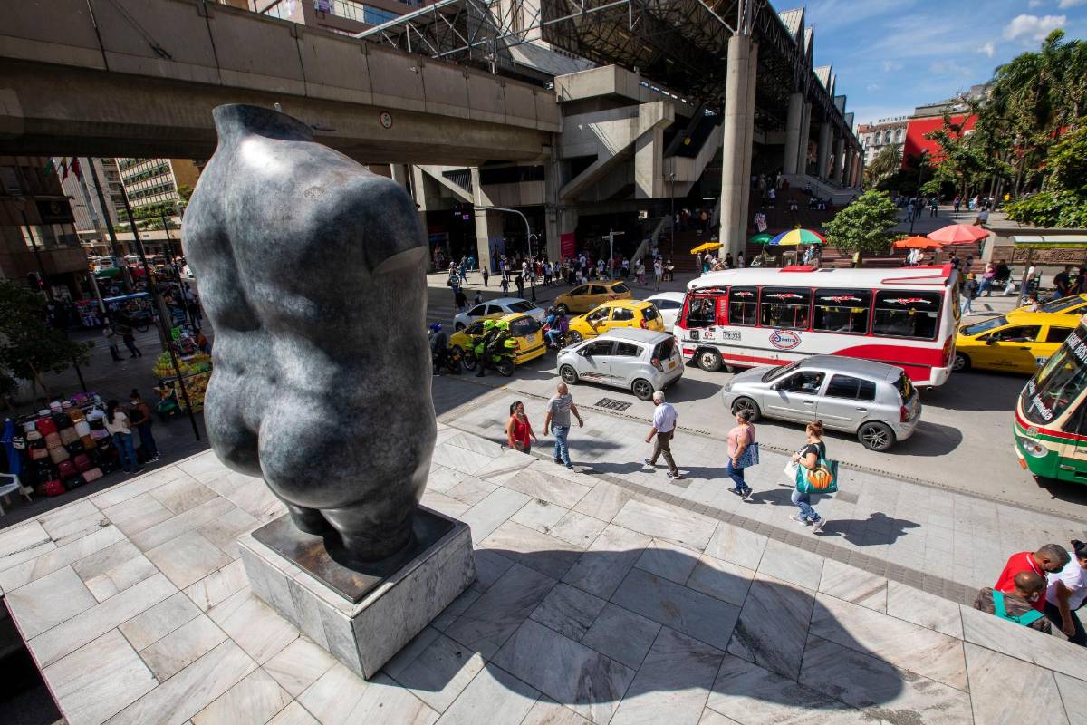La escultura del maestro Fernando Botero ha sido testigo del cambio y la transformación de la ciudad. Foto: Edwin Bustamante