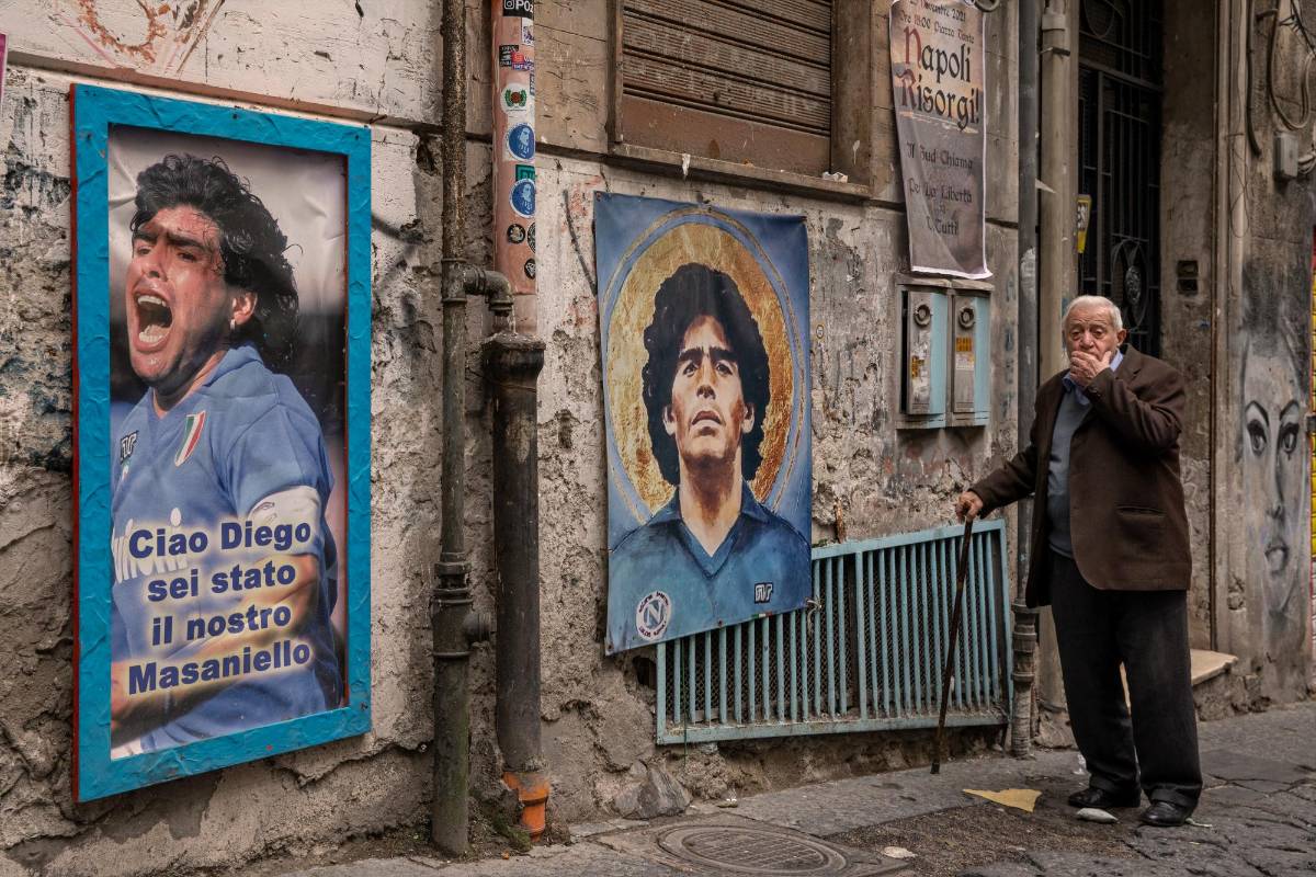 Maradona es recordado con mucho cariño en Nápoles, Italia, donde el “niño de oro” jugó varios años en el SSC Napoli. Foto: Getty Images.