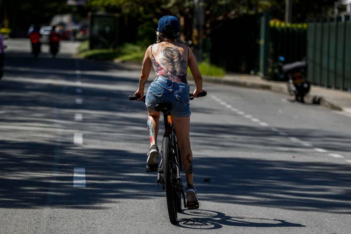 Algunas mujeres opinan que la bicicleta es un símbolo de libertad para los diferentes movimientos que buscaban la igualdad de géneros. Foto: Manuel Saldarriaga Quintero.