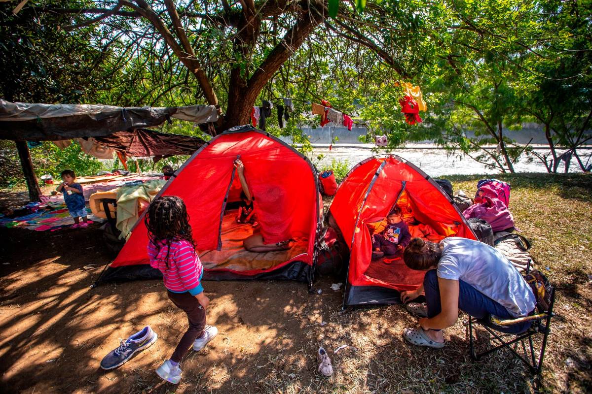 Las familias están conformadas por casi 20 niños y 20 adultos, también hay dos personas con discapacidad y dos mujeres embarazadas. Foto: Esneyder Gutiérrez Cardona 