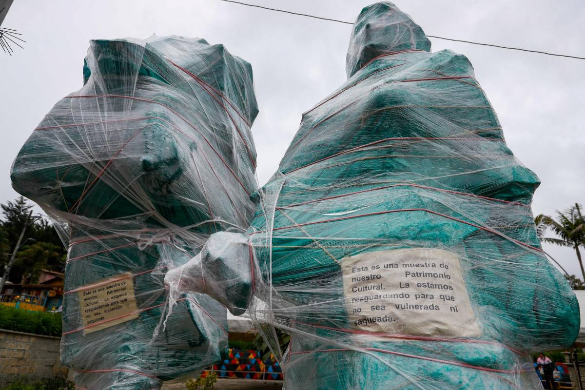 La escultura está inspirada en una familia campesina tradicional de la zona. Foto: Manuel Saldarriaga Quintero.