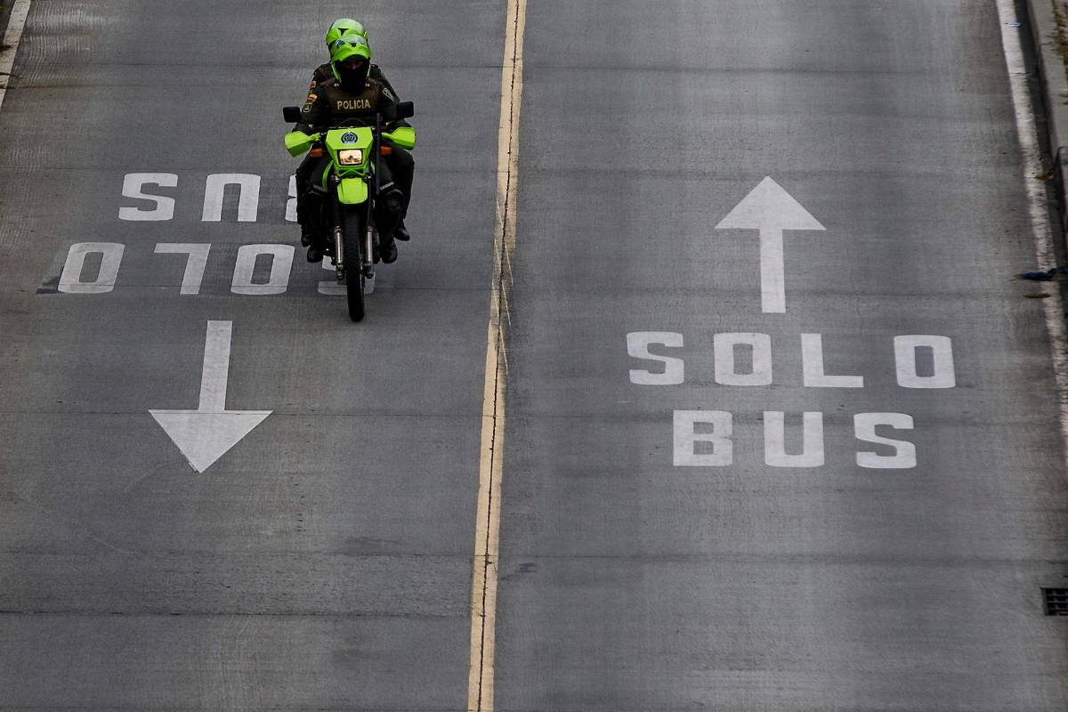 A los ciudadanos se les prohibió circular libremente por las calles de la ciudad o permanecer en lugares públicos durante del 24 de diciembre a las 8:00 p.m. Hasta el 26 a las 6:00 a.m. y desde el 31 de diciembre desde las 8:00 p.m. Hasta el 2 de enero a las 6:00 a.m. Foto. Julio César Herrera