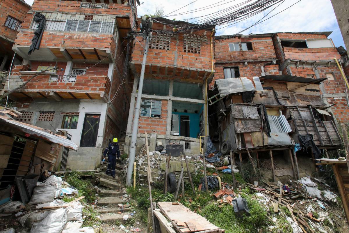 Sólo se permite el acceso a los organismos se rescate para evitar accidentes en la zona. Foto: Edwin Bustamante