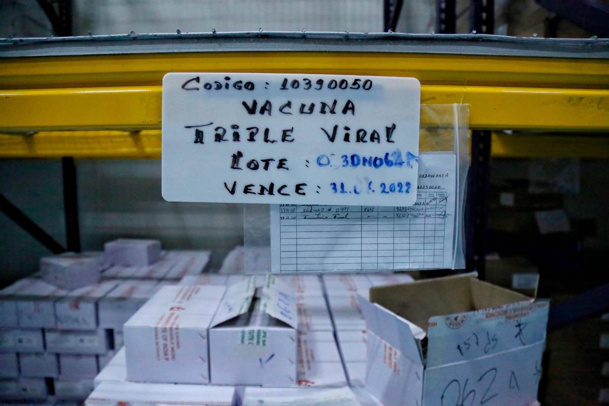Allí se encuentran, por ejemplo, las vacunas para el sarampión, el papiloma humano, y las demás vacunas que aplica Colombia como parte del Programa Ampliado de Inmunizaciones. FOTO COLPRENSA