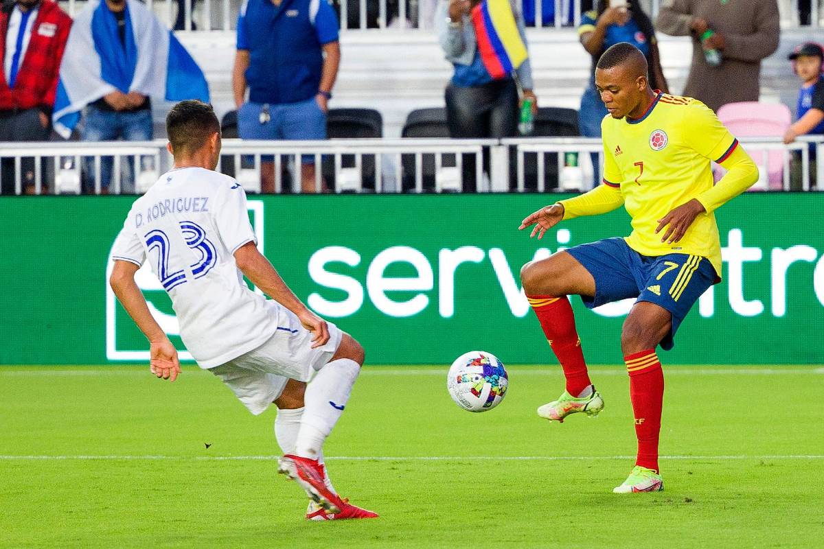 Desde el inicio del partido Colombia impuso condiciones para irse en ventaja con el marcador. Foto: FCF