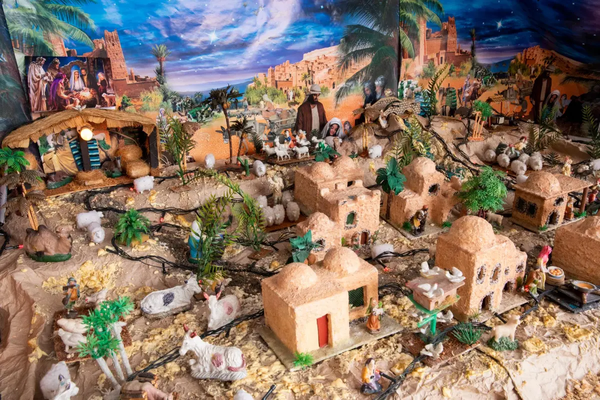Este pesebre, ubicado en Robledo, está inspirando en el pueblo de Belén.