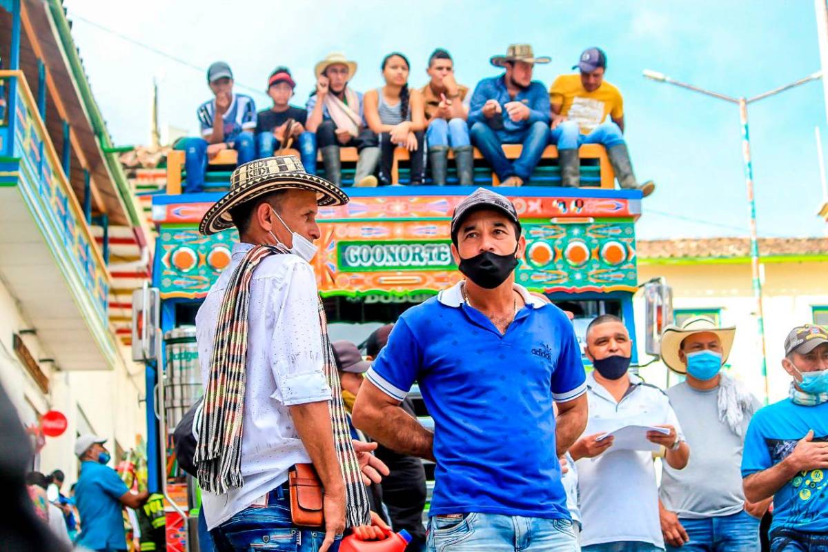 En total 466 familias y un total de 847 personas, de 10 veredas, las que decidieron emprender el retorno a sus sitios de residencia. Fotos Juan Luis Londoño