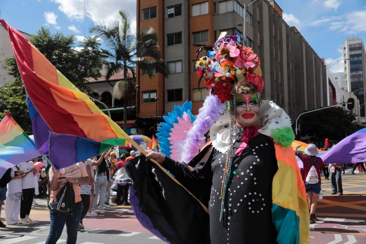 Comunidad LBGTI+ marchó por las calles de Medellín