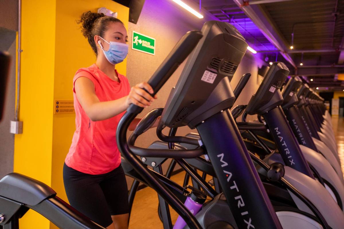 Los dueños de gimnasio esperan que 2022 sea un buen año lleno de muchos éxitos. FOTO: Carlos Velázquez