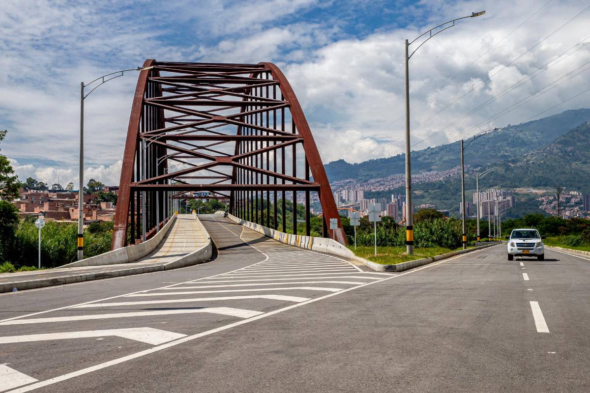 Es un proyecto vial con tres carriles y una berma. Foto: Juan Antonio Sánchez