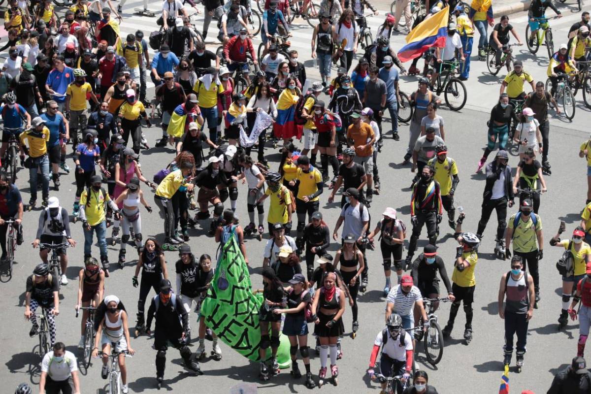 La ciclo rodada partió desde el Parque de los Deseos y recorrió las principales vías de la ciudad. Foto: Carlos Velásquez