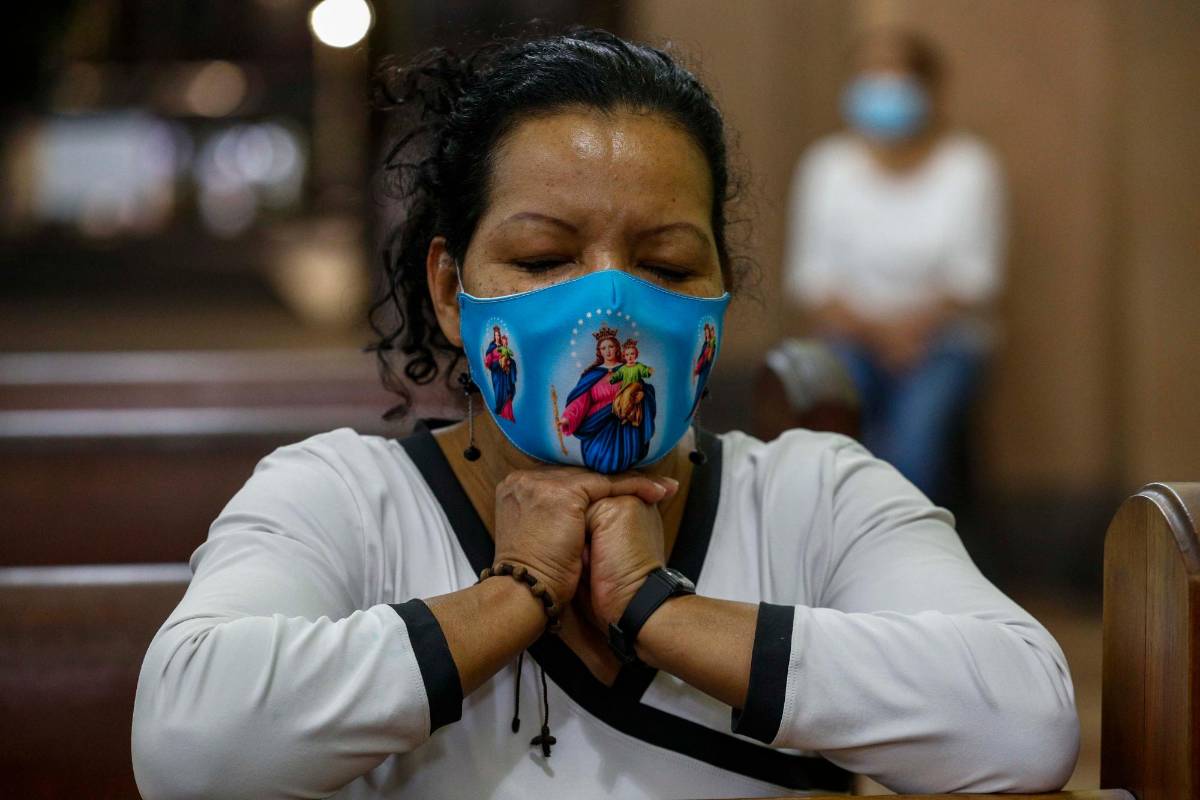 Según el Catecismo de la Iglesia Católica, la fe es “la respuesta del hombre a Dios que se revela y se entrega a él”. Foto: Manuel Saldarriaga Quintero.